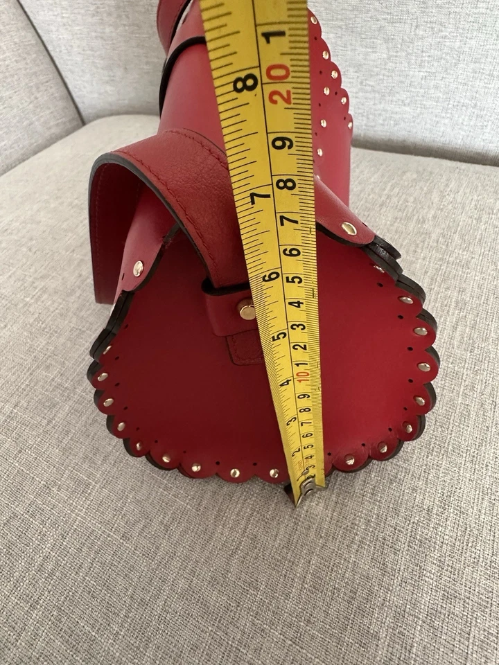 Auténtico bolso bandolera Furla con asa superior de cuero rojo herrajes dorados Foto 3 de 4