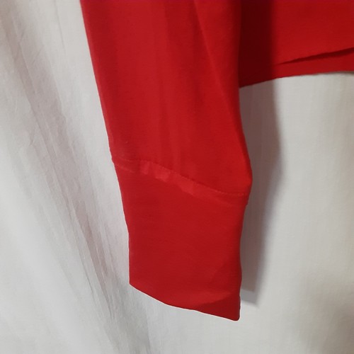 SO Juniors Athleisure Medium Swift Red Long Sleeve Long Cuff Top - Picture 3 of 6