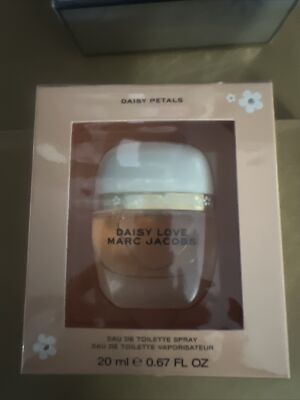 DAISY LOVE BY MARC JACOBS WOMEN PERFUME EDT SPRAY 0.67 OZ 20 ML SEALED BOX