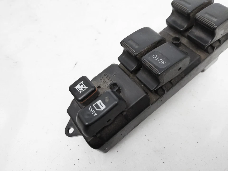 Interruptor de control de ventana de conductor maestro Toyota Sienna 2004-2010 84820-Ae012 Foto 3 de 4