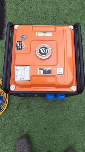3300w Framed Inverter Petrol Generator 230v Portable Quiet 3.3kw 4 stroke Lifan - Picture 3 of 8