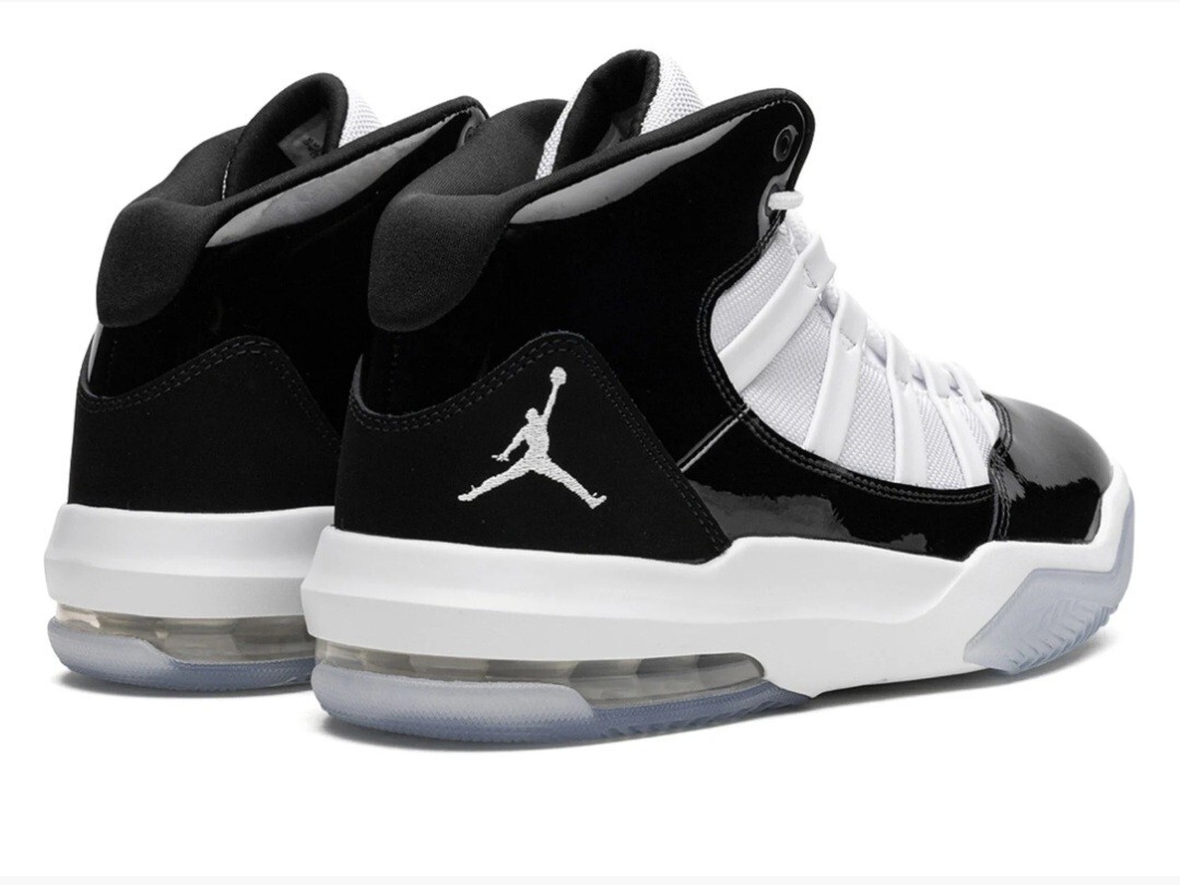 jordan junior max aura trainer