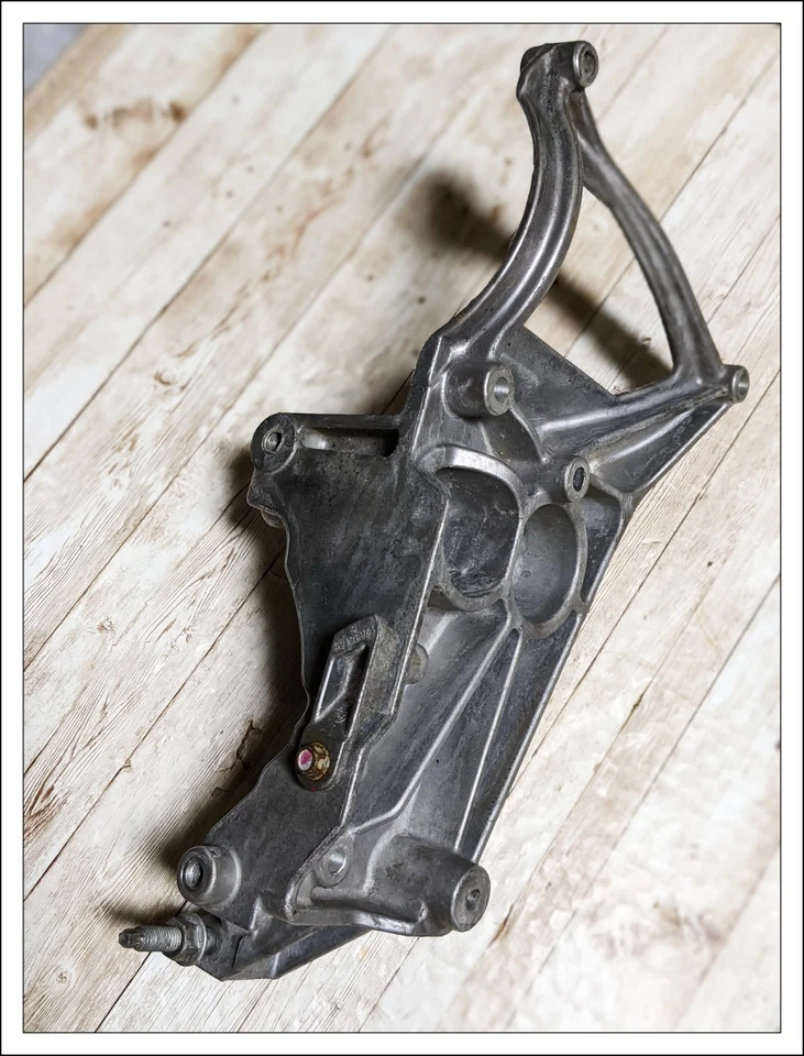 12-16 Buick LaCrosse Soporte Híbrido Soporte Polea Cinturón Tensor Alternador OEM Foto 4 de 4