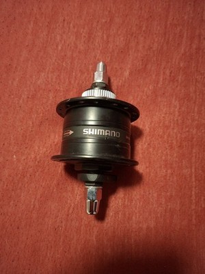 Vorderradnabe Shimano Dynamo DH-3D37-NT 6V 3W Schwarz für Bremsscheibe gebr.