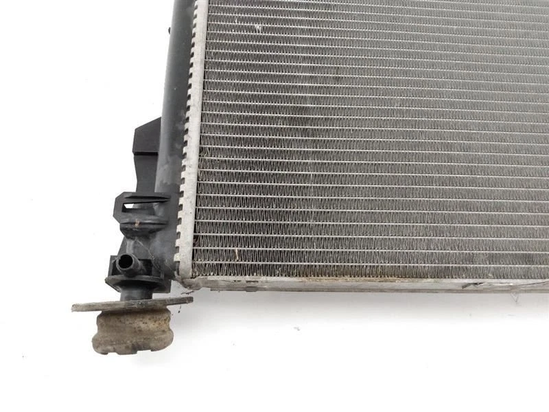 MERCEDES BENZ SLK 280 350 R171 Engine Cooler Radiator Fits 05-08 - Image 2 of 4