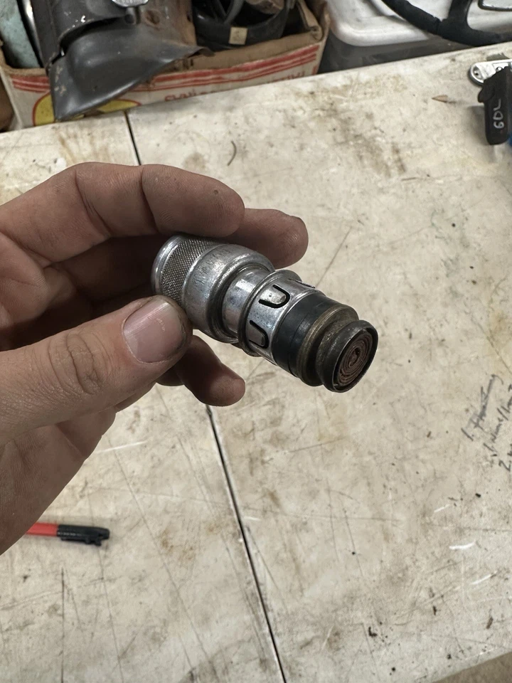 Encendedor de cigarrillos Buick Super & Roadmaster 1949 original vintage serie 50 y 70 Foto 2 de 4