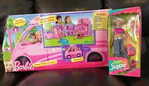 barbie deluxe camper
