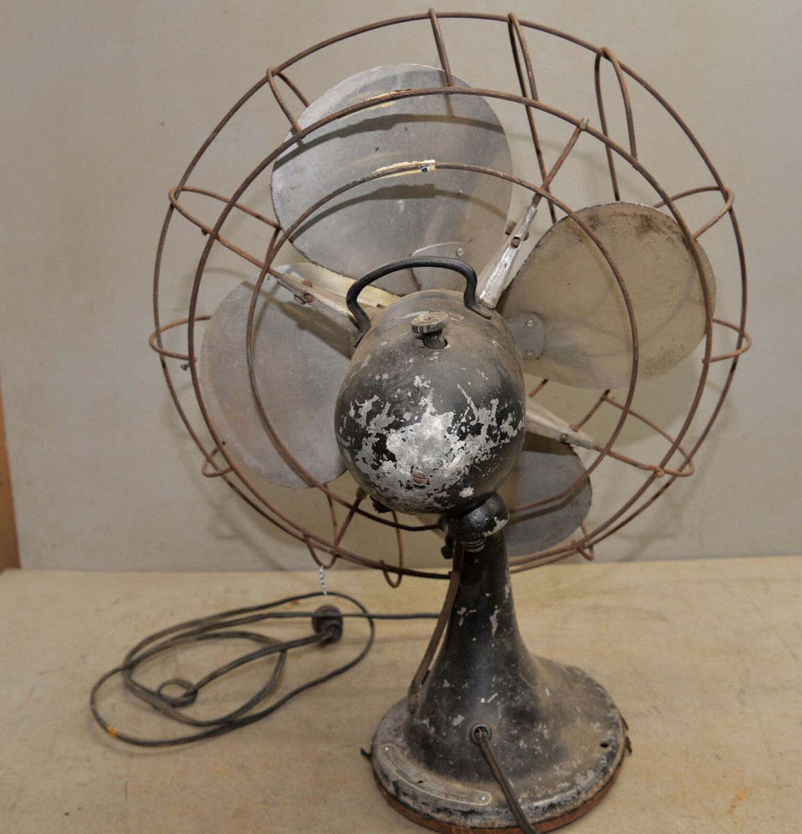 JANTJE＿ONTEMBAARミラー付きPortable fan JANTJE＿ONTEMBAARミラー付きPortable fan JANTJE＿ONTEMBAAR