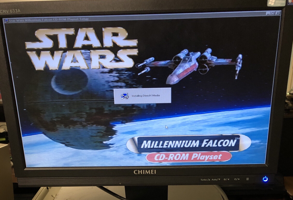 Star Wars Millennium Falcon CD-Rom 1997 Kenner Figure Playset CD