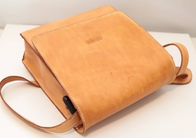 BREE Shoulder Bag in Camel Beige Vegetable Tanned Leather Women's Crossbody