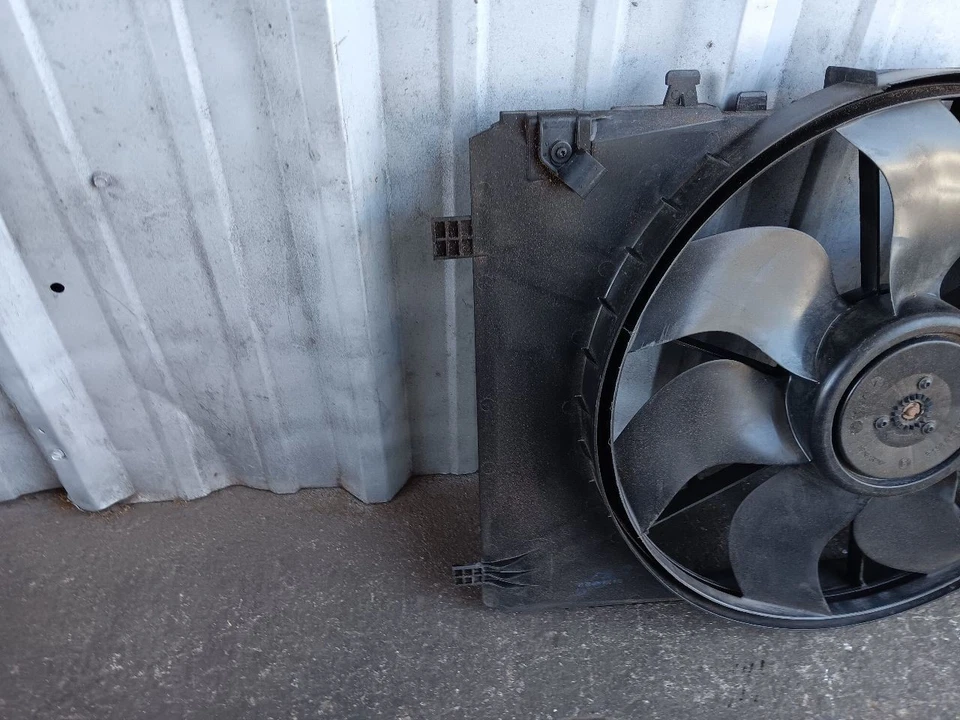 Ventilador radiador motor eléctrico mercedes 204 c250 e350 2049066802 Foto 2 de 4