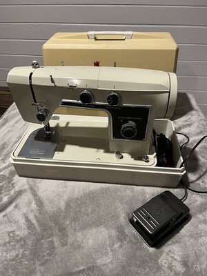 VTG Montgomery Ward Signature UHT-J277F Metal Sewing Machine Heavy Duty Nice