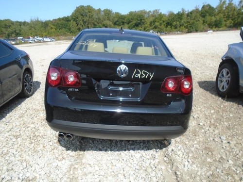 Chassis ECM Transmission Behind Left Hand Fender 6 Speed Fits 08-09 GOLF 575948 - Picture 6 of 8