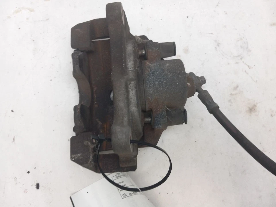 PINZA DE PASAJERO DELANTERO PARA VOLKSWAGEN CC 2005 - 2018 OEM Foto 2 de 4