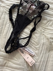 Victoria&rsquo;s Secret Panty Lot Sz M Lace Thong Floral Embroidery & Neon Bikini NWT