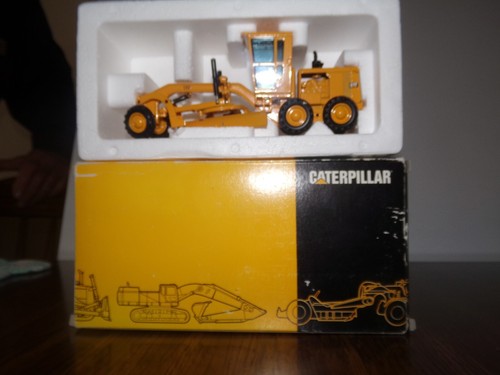 Caterpillar 12G Motor Grader made by Joal - Picture 2 of 3