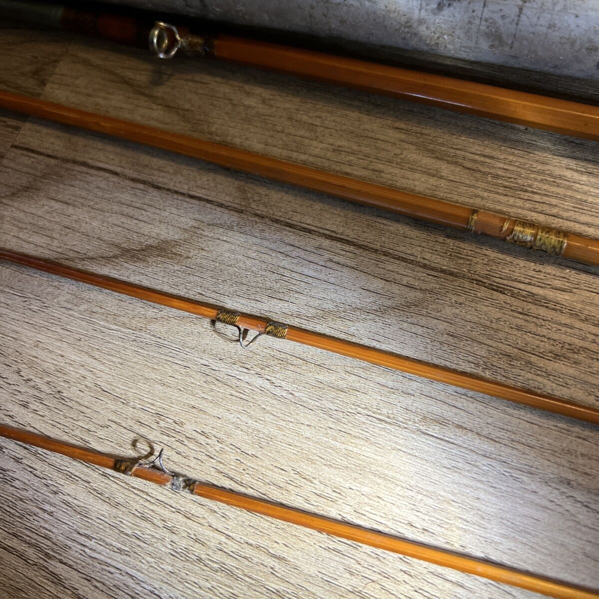 Vintage South Bend 323 Bamboo Fly Rod 9' W/ Metal Tube Vintage South Bend 323 Bamboo Fly Rod 9' W/ Metal Tube