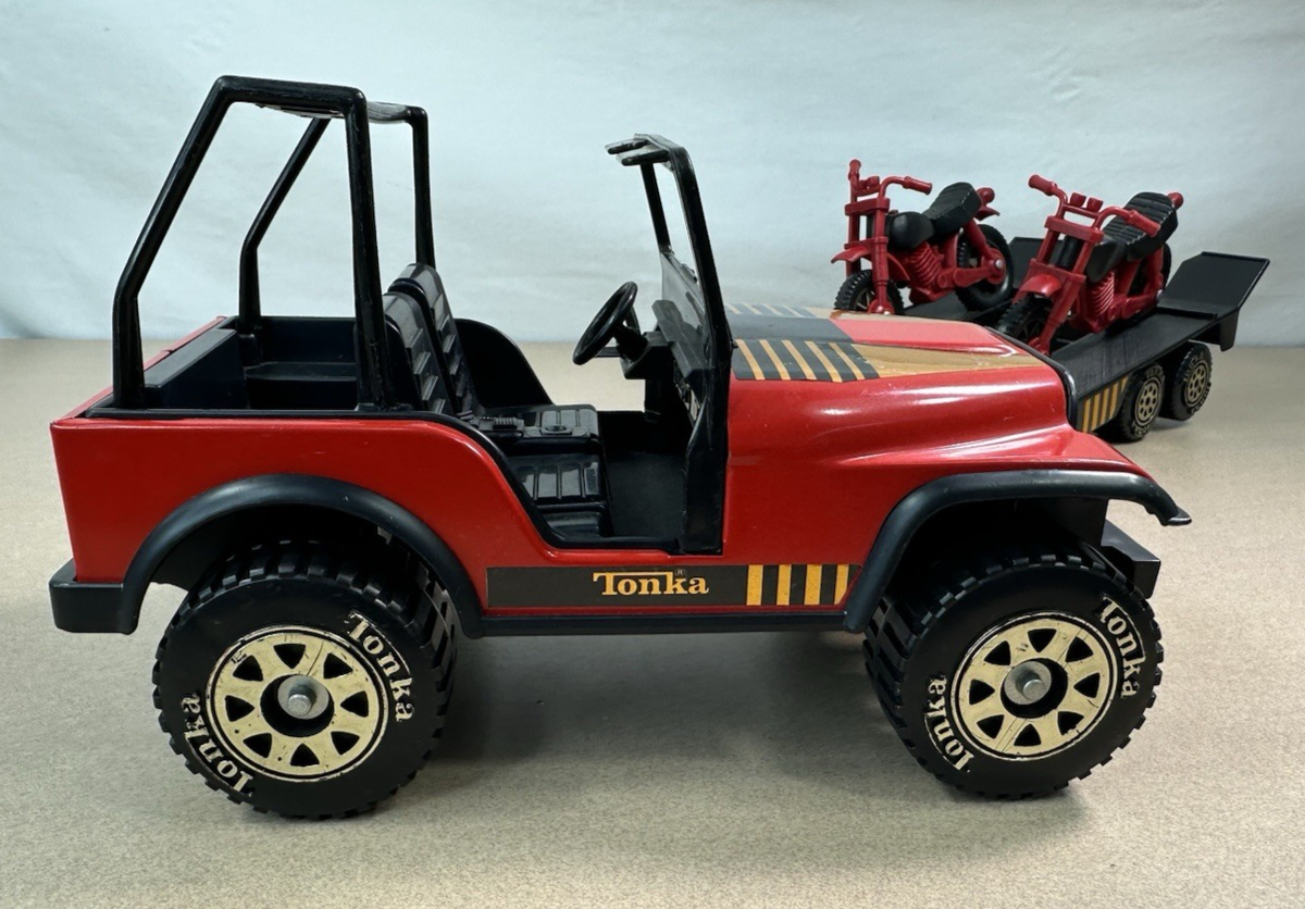 Vtg TONKA Jeep with Trailer & Dual Motorcycles | Retro 70's Toy