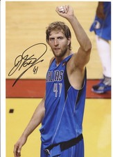 Dirk Nowitzki  original signiertes Foto 20 x 30 cm  HAMMERMOTIV