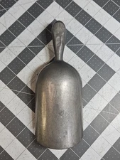 Vintage TACUCO Cast Aluminum Scoop Animal Feed Store #5280 Ice Dry Goods 8" 