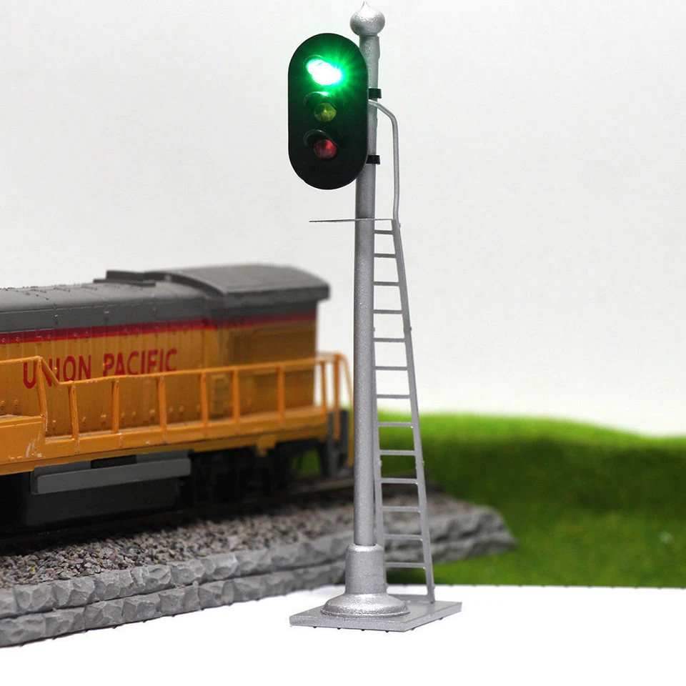 3pcs Model Railroad HO Scale 1:87 Track Block Signals Green Yellow Red LEDs - Image 4 of 4