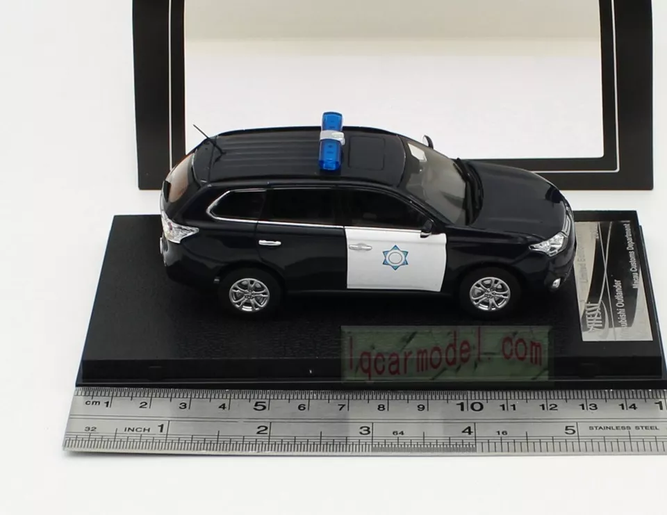 1/43 Vitesse 29393 Mitsubishi Outlander Macau Customs Department Diecast - Image 4 of 4