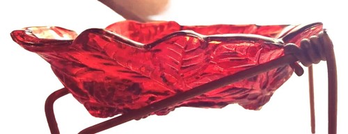 Vtg Red INDIANA GLASS Blackberry Leaf Flash Rounded Triangle CANDY/NUT DISH Chip - Picture 7 of 9