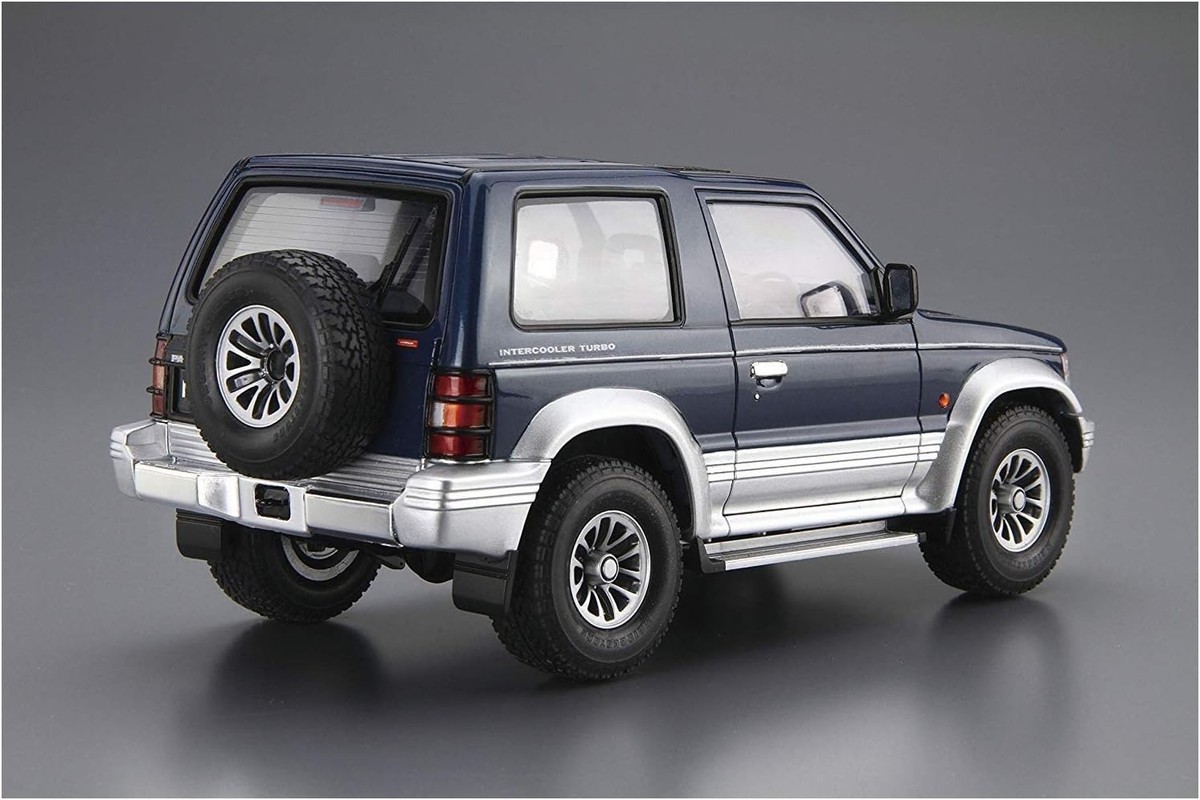 アオシマ 1/24 URBAN 4WD SERIES PAJERO 完成品 Aoshima 1/24 Scale The Model Car(107)Kit Mitsubishi Pajero