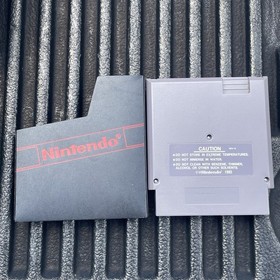 North and South Nintendo NES Authentic Game w Dust Cover