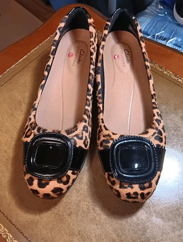Ballerine donna Clarks (6 5) stampa leopardata destrutturata con fibbia accento nero