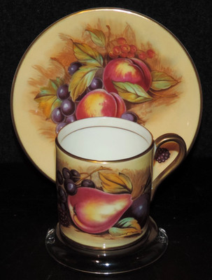 AYNSLEY ORCHARD GOLD PATTERN CAN DEMITASSE 2.5'' CUP & 4.75'' SAUCER D. JONES