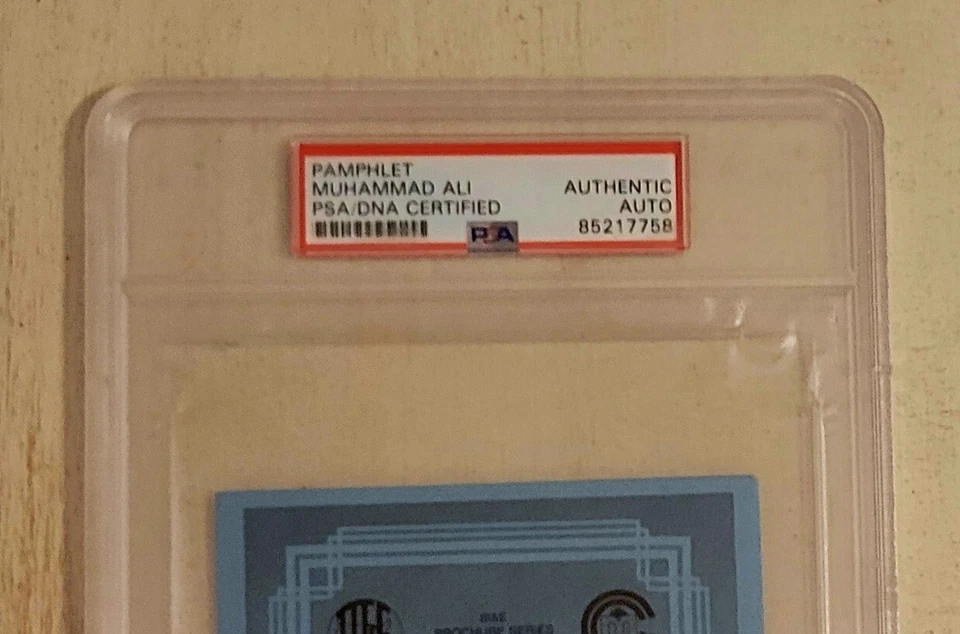 MUHAMMAD ALI Signed & Inscribed Pamphlet - Boxing HOF - PSA/DNA Encapsulated - Image 4 of 4