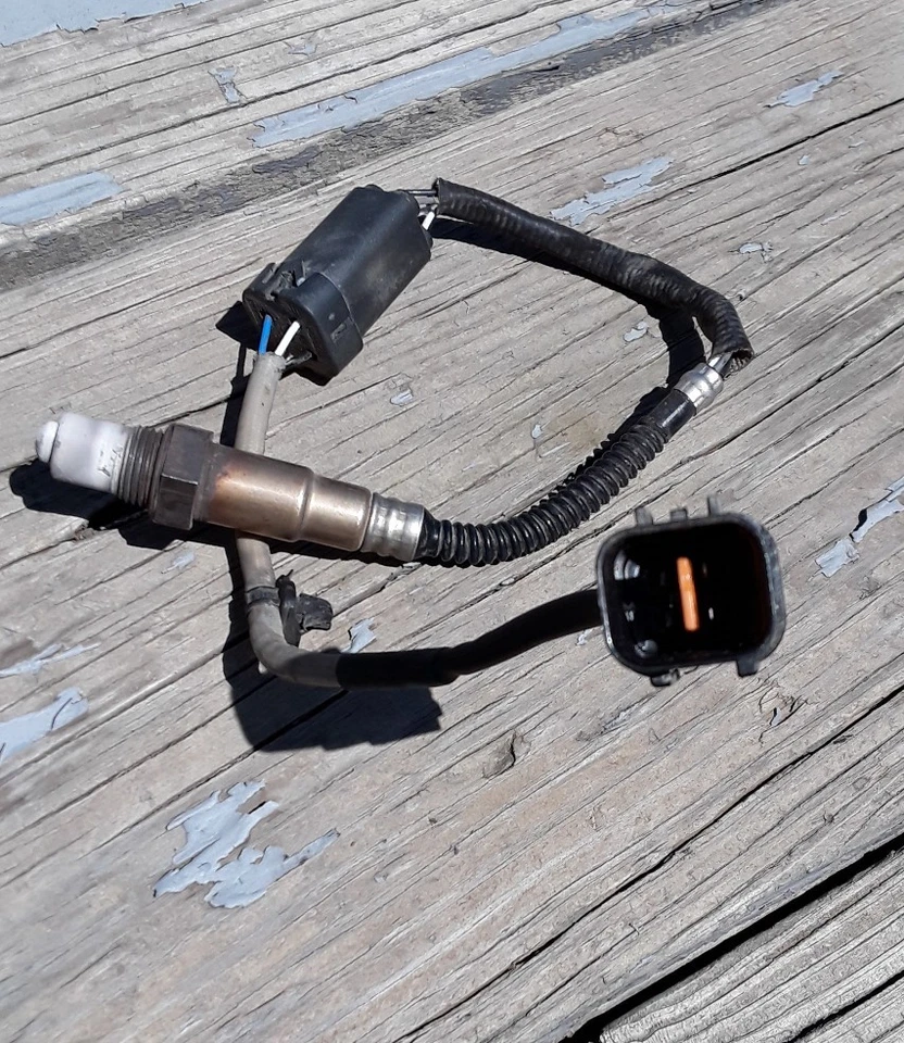 Sensor de oxígeno O2 aguas arriba Mitsubishi Eclipse 01-05 A006 Foto 3 de 3