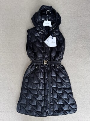 moncler gilet size UK