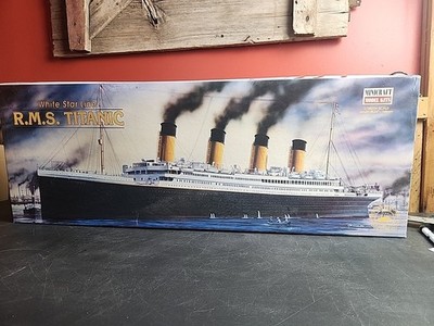 RMS TITANIC Academy Minicraft 1/350th Scale Model Kit #11312 New