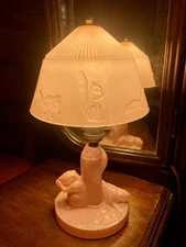 Vintage L.E. Smith Depression Glass "Pink Squirrels" Child Lamp & Original Shade
