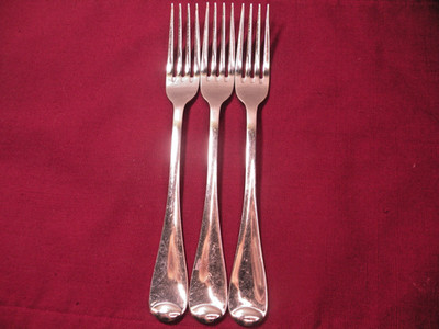 Set Of 3 ONEIDA ISLET DINNER FORKS USA Glossy 18/10 Stainless Flatware 8 1/4''