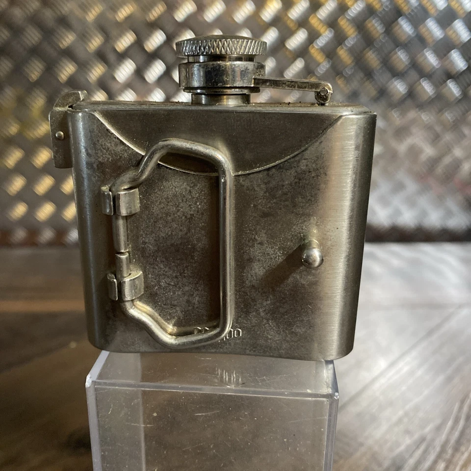 BOOMBOX HIP HOP RADIO CINTURÓN HEBILLA METAL 3oz FRASCO Foto 2 de 4