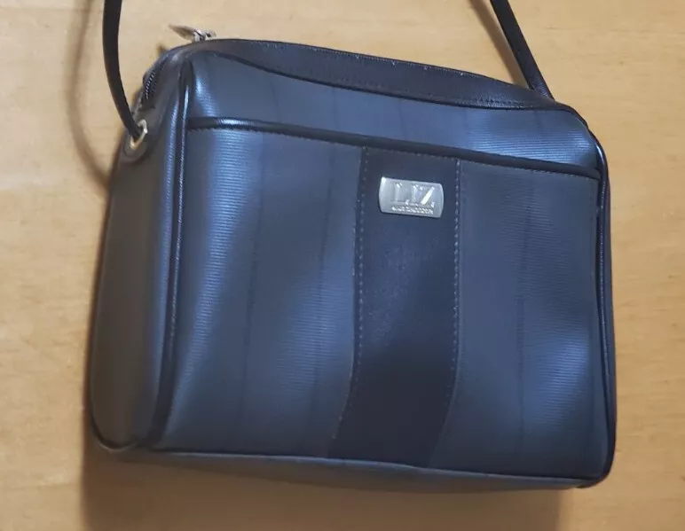 Navy blue hotsell small purse