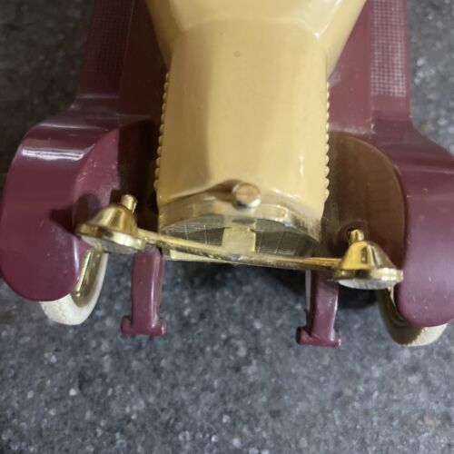 Limited Edition Performance Pioneer Ed “Big Daddy” Roth 1916 Studebaker Van Bank - Picture 9 of 12
