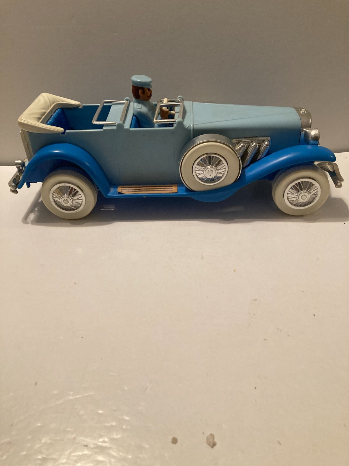 Picture 2 of 15