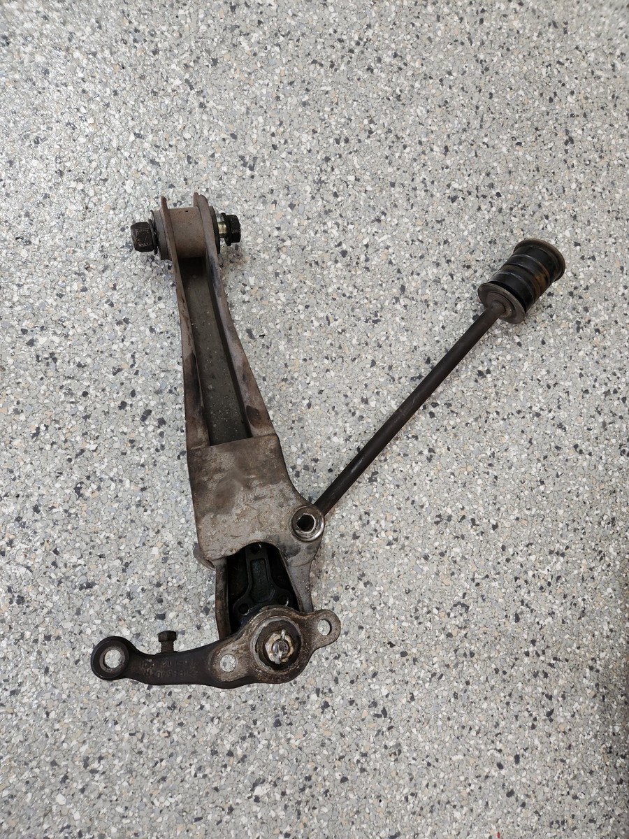 Datsun 280zx Right Lower Control Arm assembly | eBay Datsun 280zx Right Lower Control Arm assembly | eBay