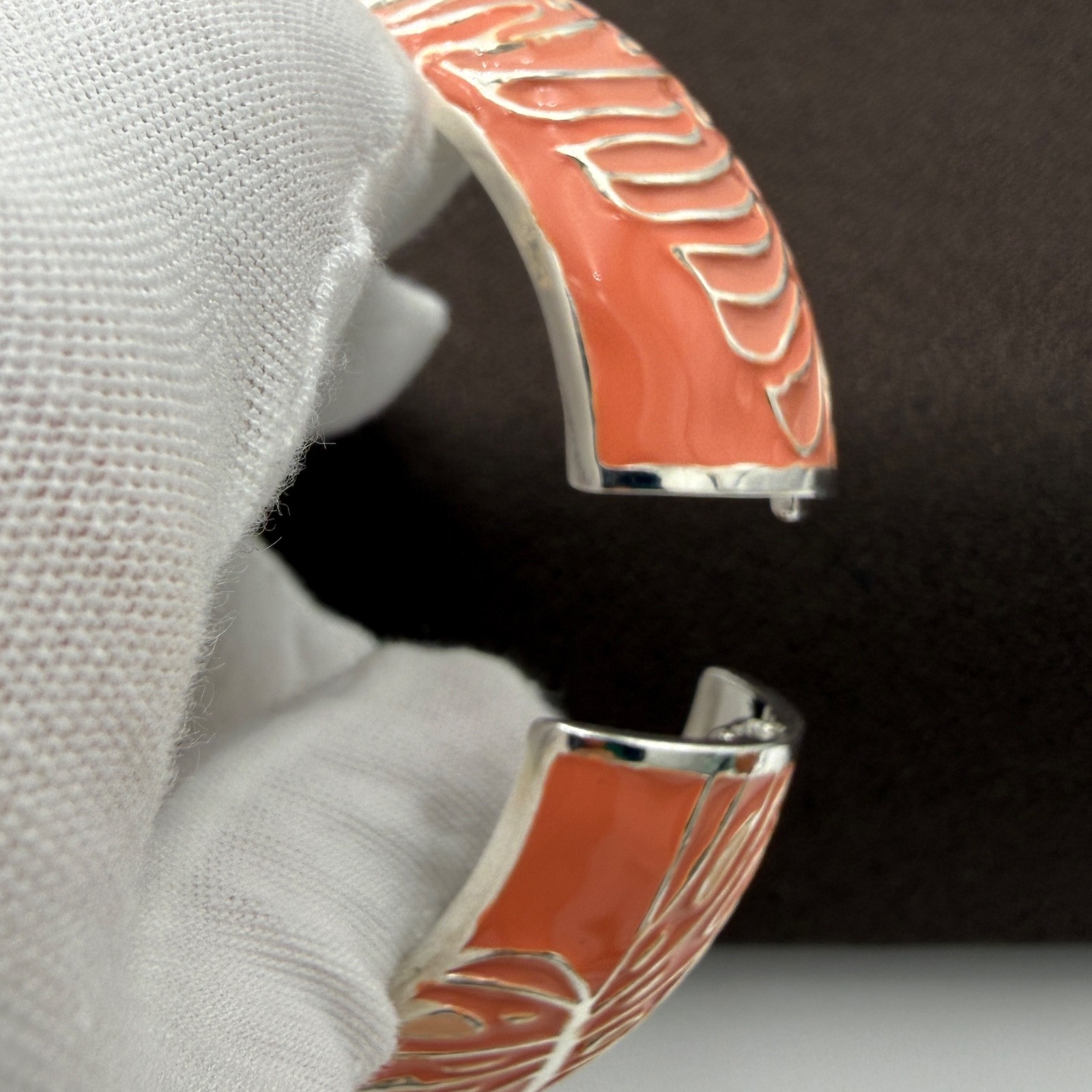 Sequin Enamel Leaf Clamper Bangle - image 3