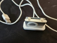 Factory reset IPOD Shuffle 2nd generation Silver 1GB with charging dock Works