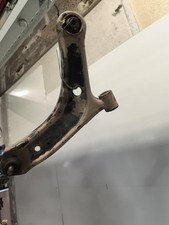 Triangle de suspension Suzuki VITARA