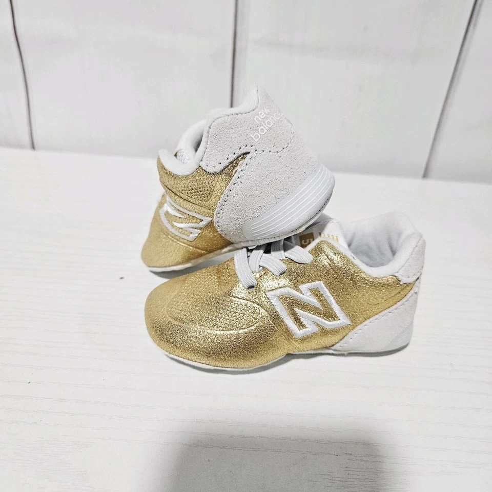 New Balance 574 infant size 3 shoes GOLD - Image 4 of 4