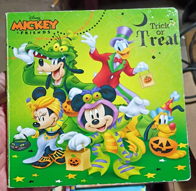 Bendon Disney Mickey Mouse & Friends Trick or Treat Board Book 2020