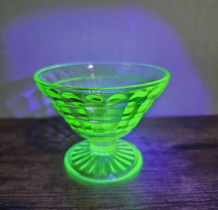 Anchor Hocking Uranium/Depression Glass Sherbert Bowl Strong Glow