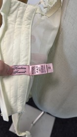 AGENT PROVOCATEUR RARE SEXY VINTAGE CREAM LOVE BASQUE CORSET SIZE 95E