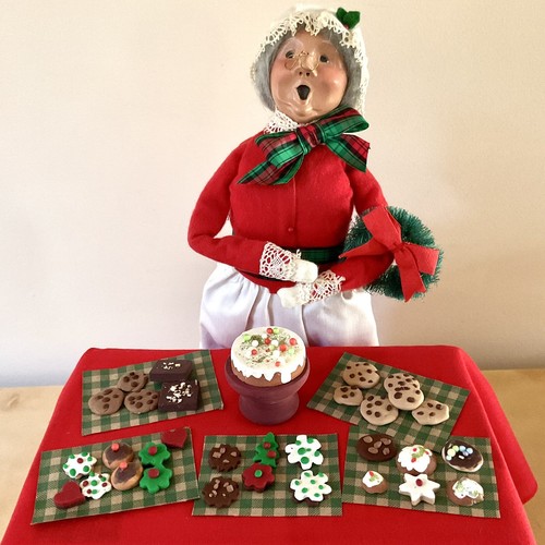 Xmas 1:6 Homemade Cake ~ Cake stand ~ Cookies~ Brownies Nice With Barbie, Byers - Picture 3 of 12